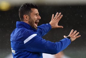 熊猫体育官方网站-西甲赛前再迎强敌，巴黎圣日耳曼调整名单，主帅态度：震撼外界，医务组通报恢复