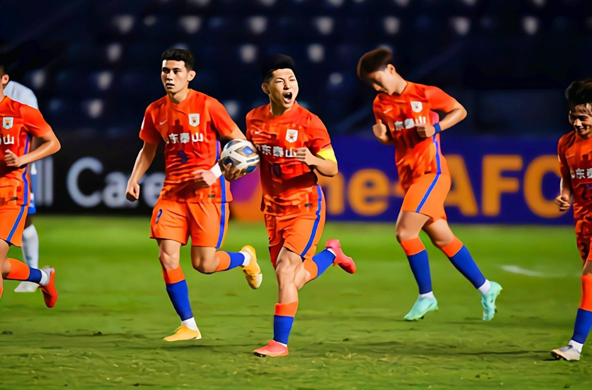 广州队今夜队长鼓劲，志在亚冠名次提升，话题不断，数据趋势出现新变化