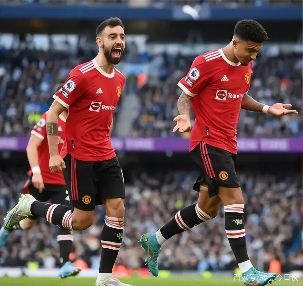 今晚荷甲传出新动向，托特纳姆队长鼓劲，管理层表态：气氛紧张，轮换策略成焦点